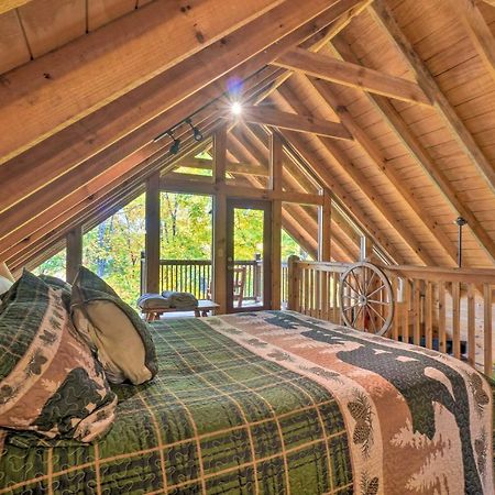 Sevierville Sanctuary Hot Tub, Pool Table And Deck! Экстерьер фото