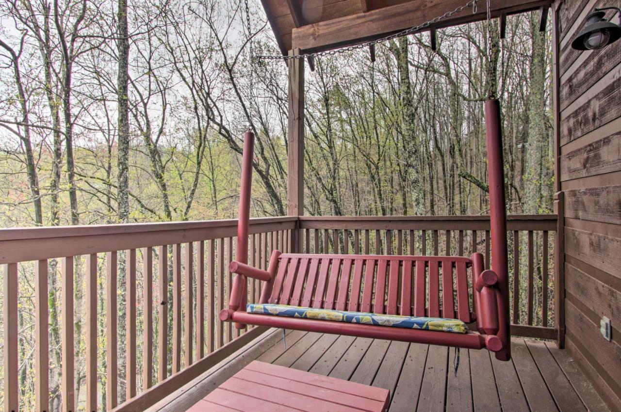 Sevierville Sanctuary Hot Tub, Pool Table And Deck! Экстерьер фото
